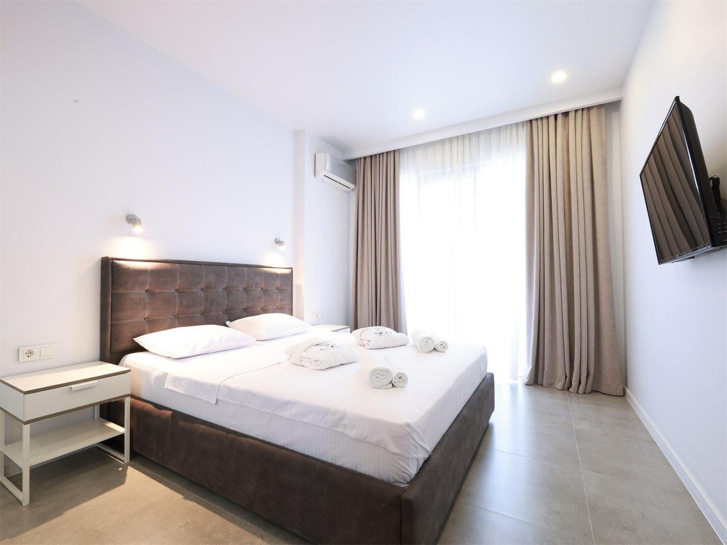 NEXT Orange accommodation